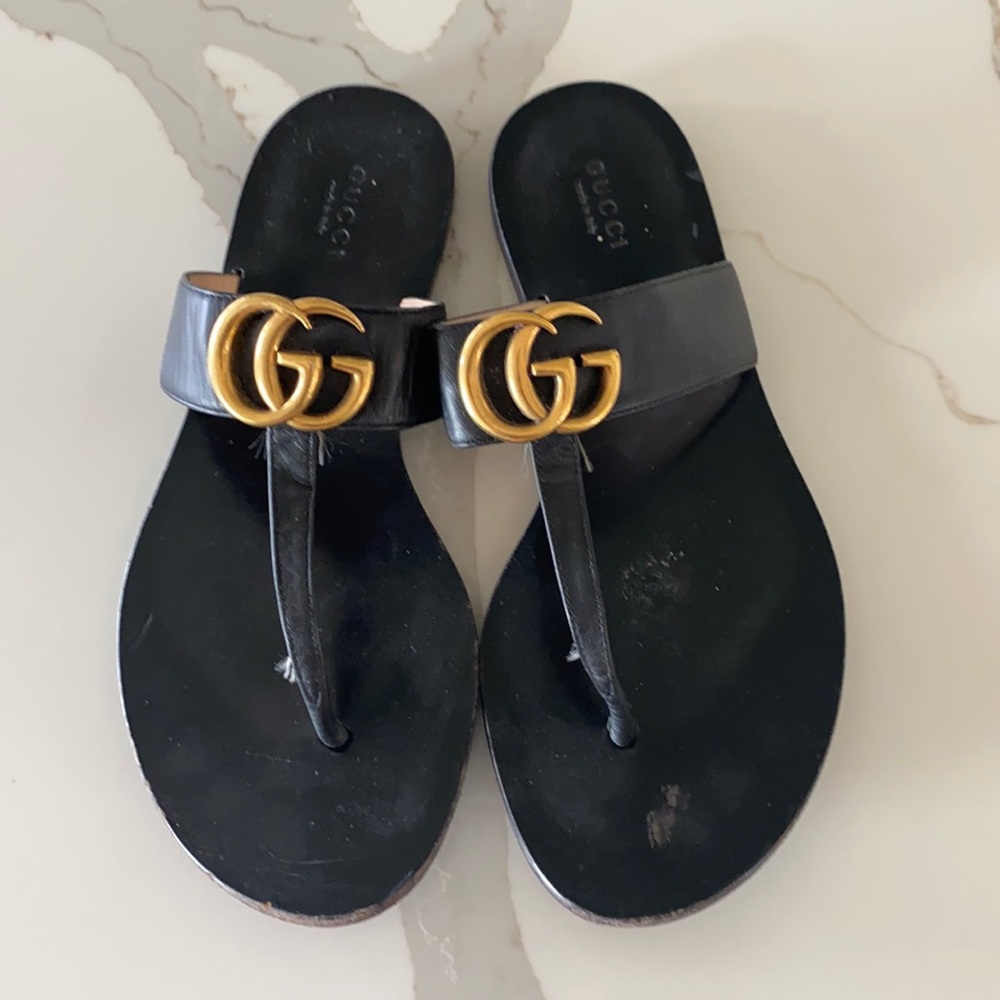 🖤Gucci Black Thong Sandals
